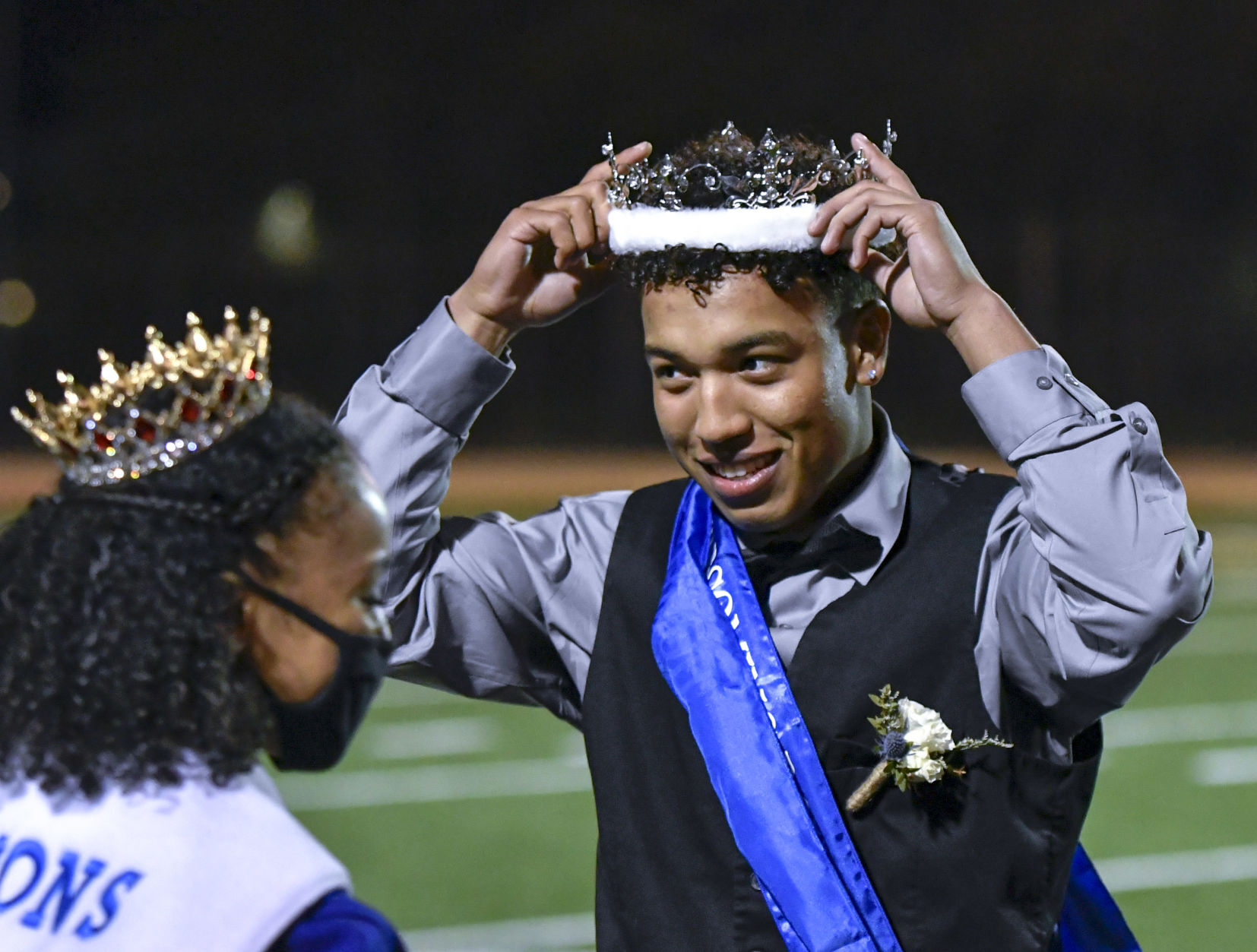 040221 Lompoc Homecoming 15.JPG